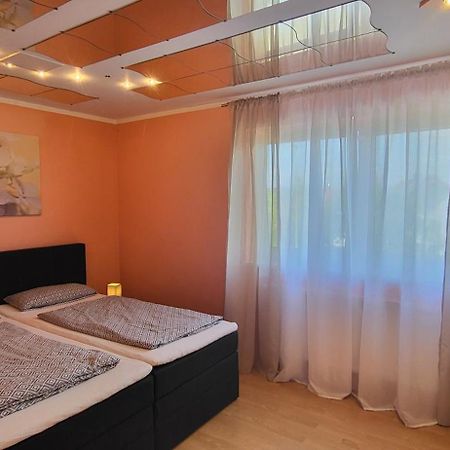 Attraktive 3 Zimmer Wohnung In Ruhiger Lage アンスバッハ エクステリア 写真